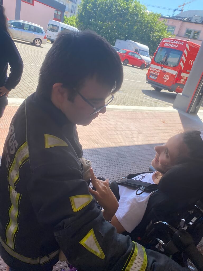 Visita aos Bombeiros de Guimarães 6 IMG 20250626 WA0016