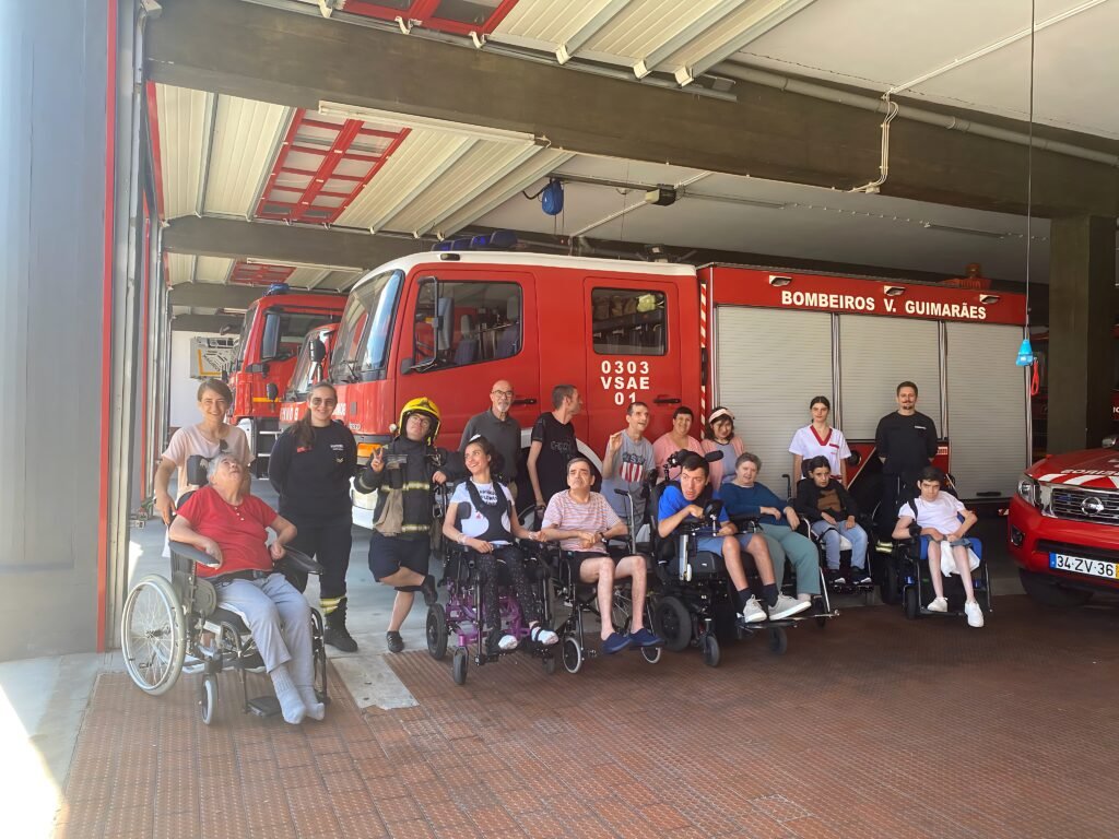 Visita aos Bombeiros de Guimarães 10 IMG 20250626 WA0021