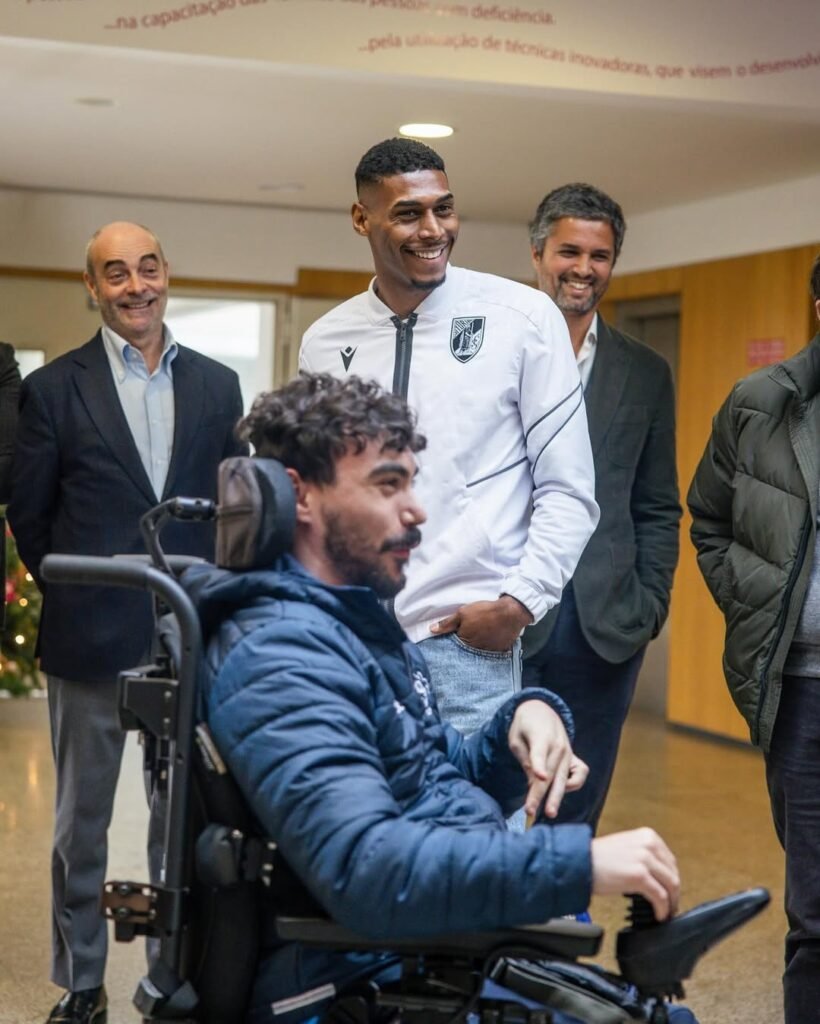 O Vitória SC e o @wwwplacardpt Solidários com a APCG 8 SaveClip.App 604328007 18546833509039940 3112842942088685628 n